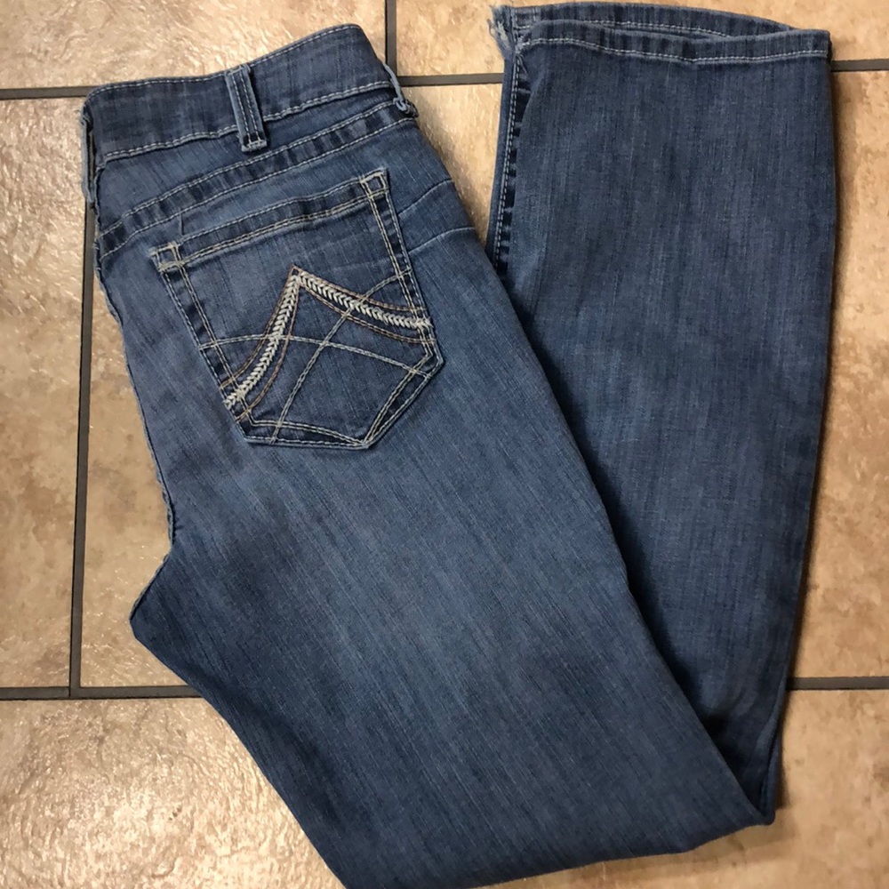 Women’s ariat jeans